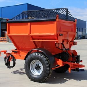 Пескоразбрасыватель прицепной ПРК-3